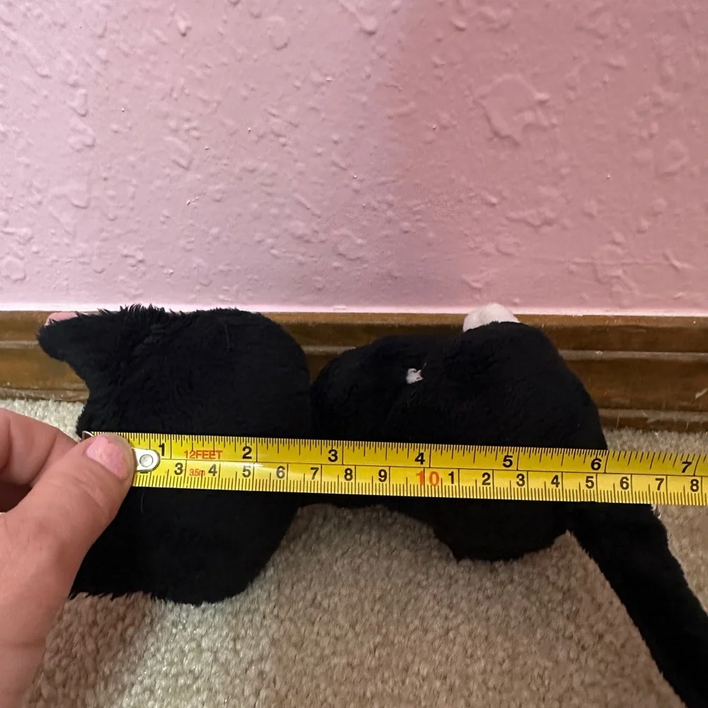 Disney Bolt Mittens Plush Cat Black white Kitten Sitting Store Exclusive 7